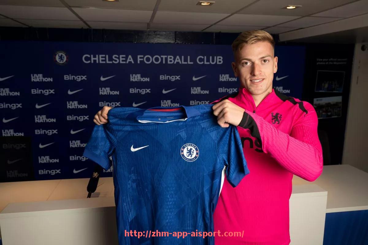 爱体育app-英超最强球队排名年度表现谁领风骚